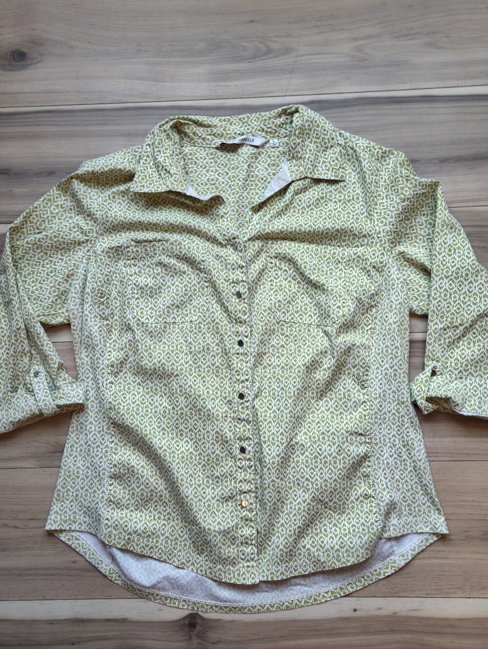 Emily Daniels Green Geometric Print Button Down Shirt Blouse Size Large L
